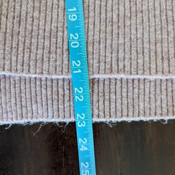 Vince Camuto Women's Soft Pink Turtleneck Sweater Size Small - Picture 7 of 7